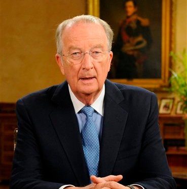 His Majesty King Albert II of Belgium Visits the Direction des Unités Spéciales de la Police Fédérale. (VIDEOS)