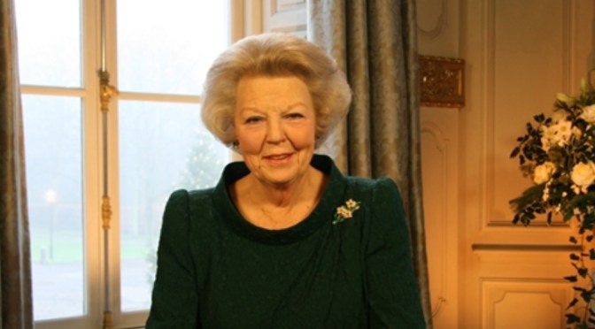 Her Majesty Queen Beatrix of the Netherlands Holds an Audience with the President of Tanzania.