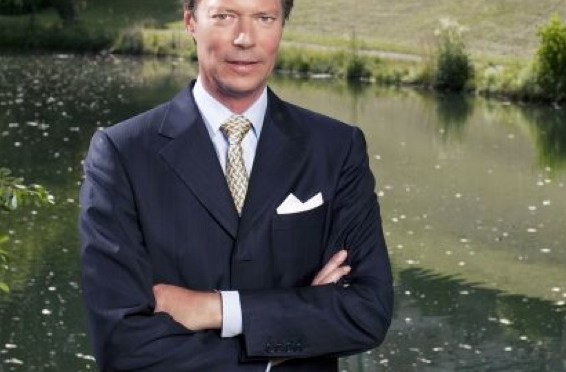 His Royal Highness Grand Duke Henri of Luxembourg Delivers His Christmas Speech. (VIDEO)