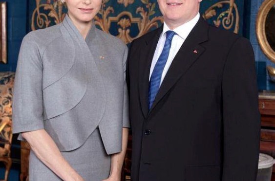TSHs Prince Albert II and Princess Charlene of Monaco Attend the Opening of the 38th Festival International du Cirque de Monte-Carlo. (VIDEO)