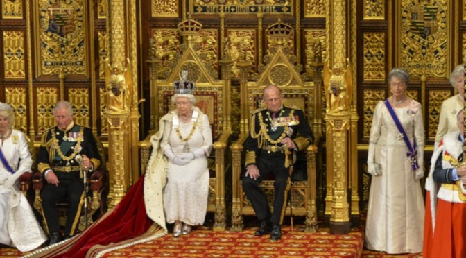(VIDEOS) HM Queen Elizabeth II and the State Opening of Parliament 2015.