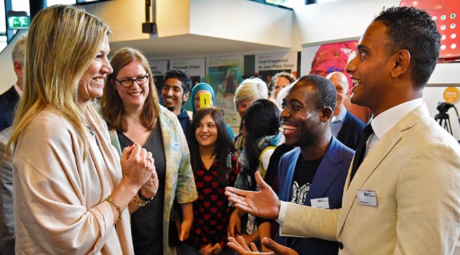 (VIDEO) HM Queen Maxima Visits the Stichting New Dutch Connections.