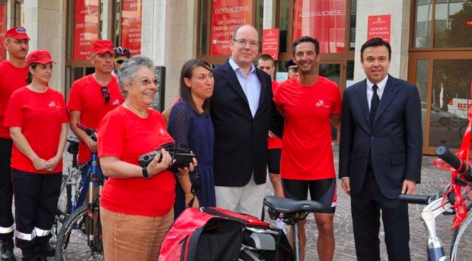 HSH Prince Albert II of Monaco Meets Opération Vélo Rouge.