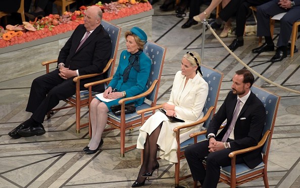 (VIDEO) TMs King Harald V and Queen Sonja of Norway Attend the 2015 Nobel Peace Prize Ceremony.