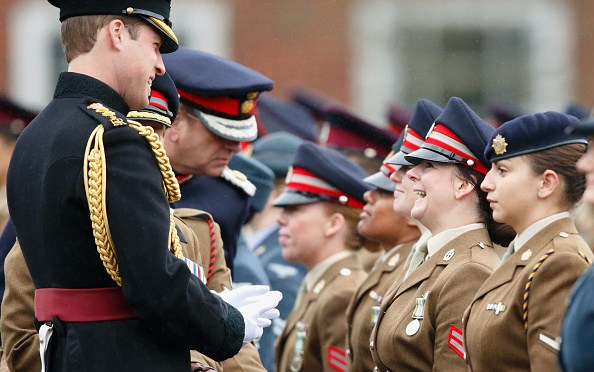 (VIDEO) HRH The Duke of Cambridge Visits Keogh Barracks.