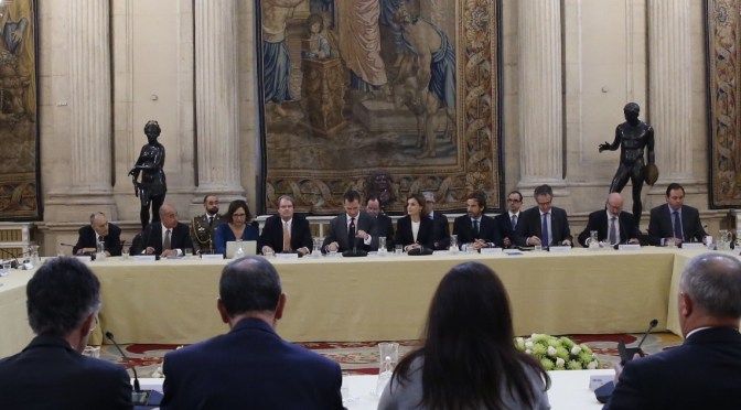 (VIDEOS) TMs King Felipe VI and Queen Letizia of Spain Participate in a Meeting in Madrid.